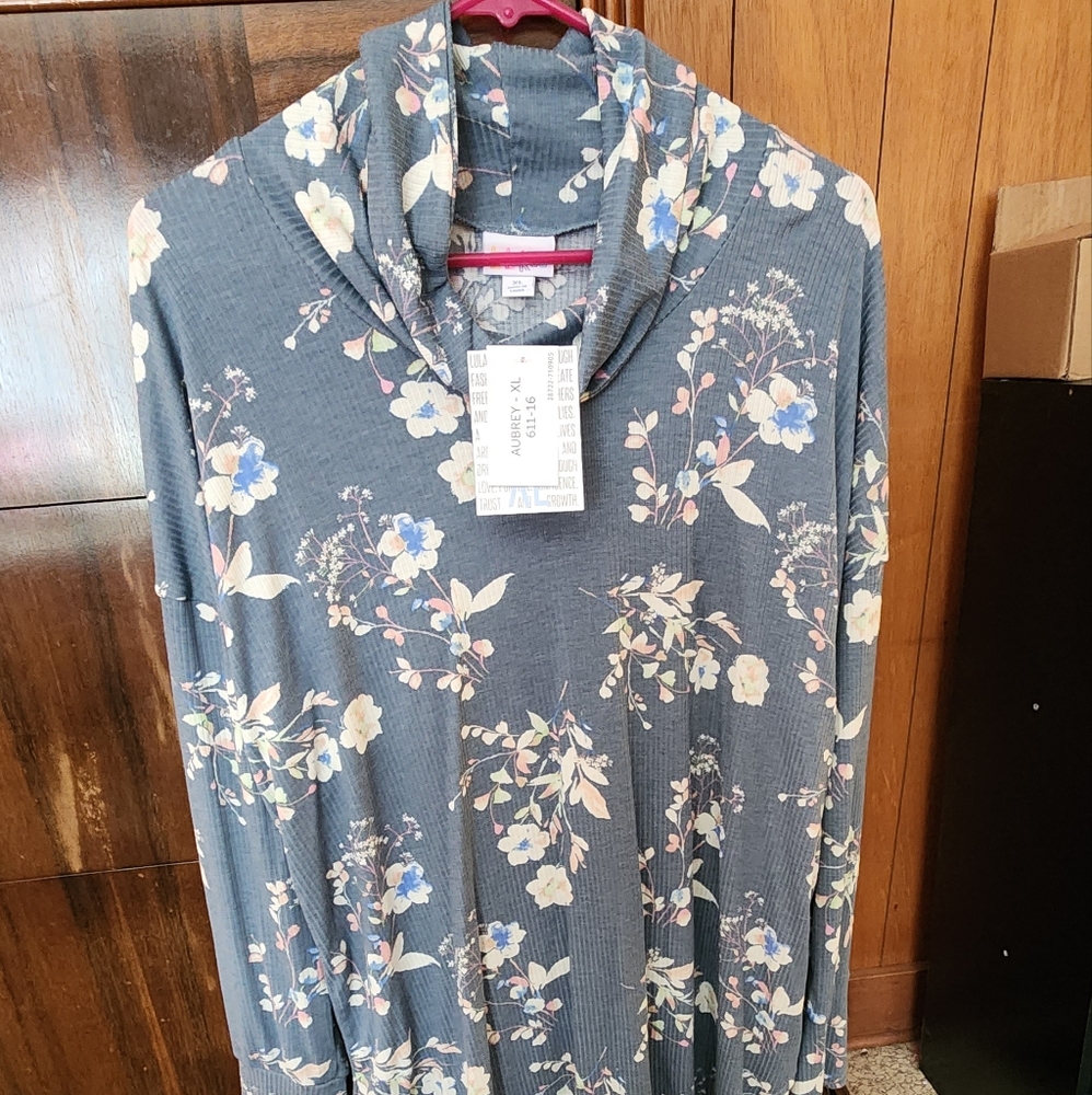 Luluroe pull over